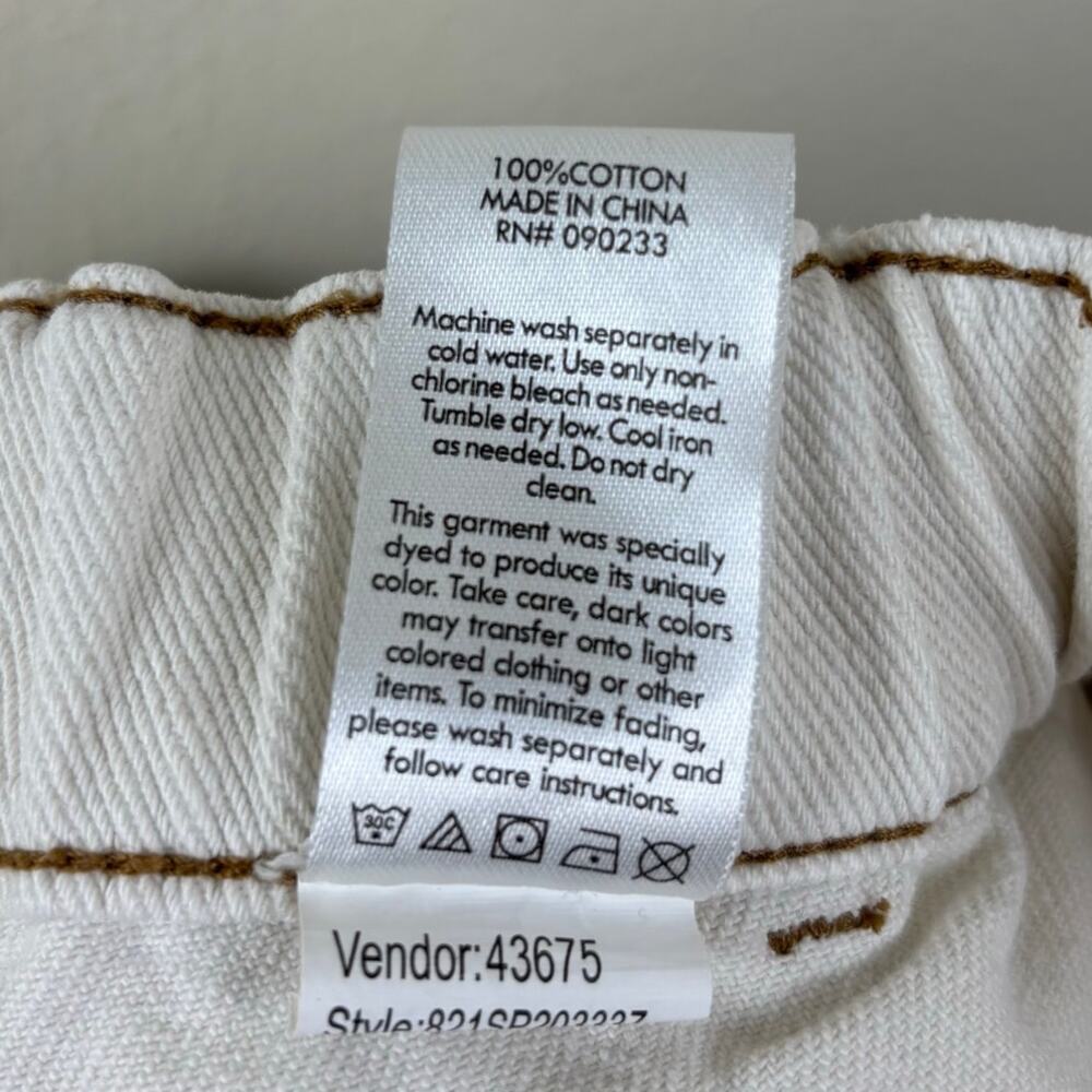 Pacsun Women's Shorts Size Small in Cream - Picture 6 of 7
